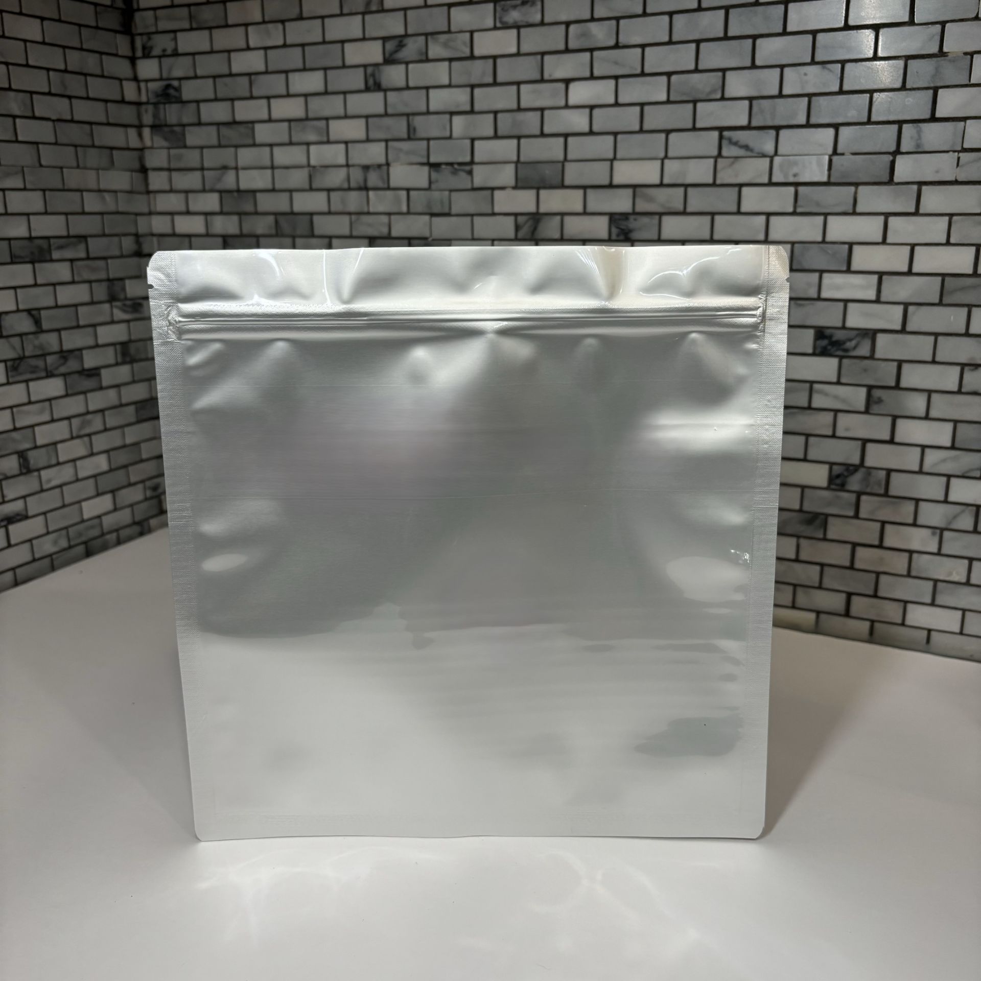 Picture of 2 Quart 7 Mil Mylar Zip Top Bags (BULK-CASE)- 500 COUNT