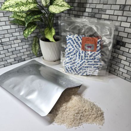 Show details for 2 Quart 7-Mil Standard Mylar Bags plus 300 CC Oxygen Absorbers (100-COUNT) Picture of 2 Quart 7-Mil Standard Mylar Bags plus 300 CC Oxygen Absorbers (100-COUNT)