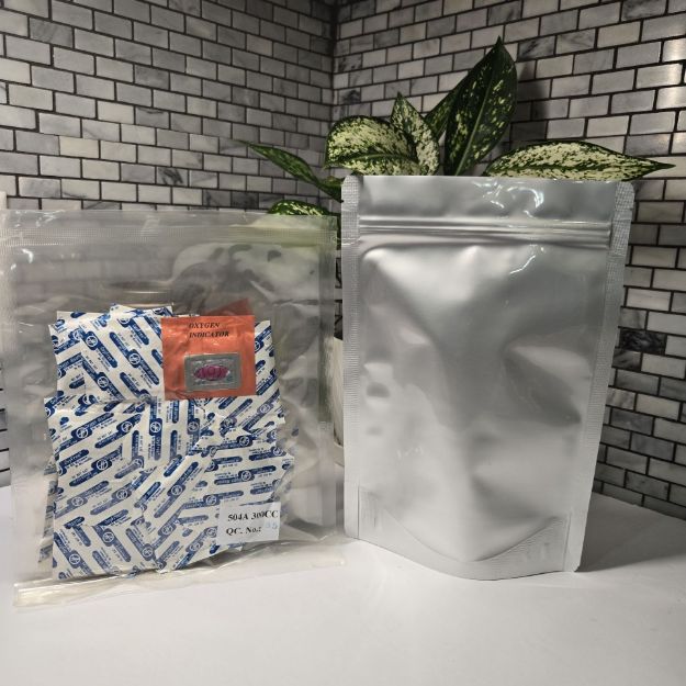 m22@ルミネジュシリーズパウチ 1 Quart 7-Mil Gusseted Zip Top Mylar Bag plus 300 CC Oxygen