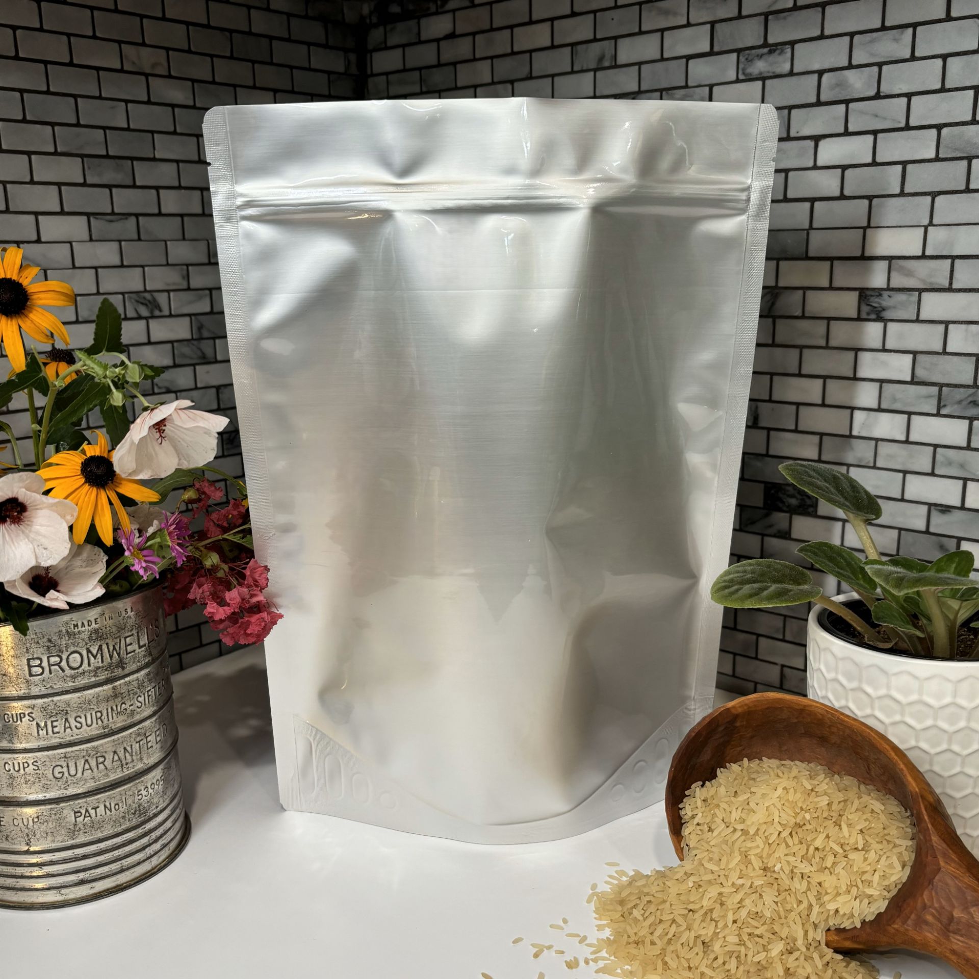 Picture of 1 Gallon 7-Mil Gusseted Zip Lock Mylar Bag (50-COUNT)