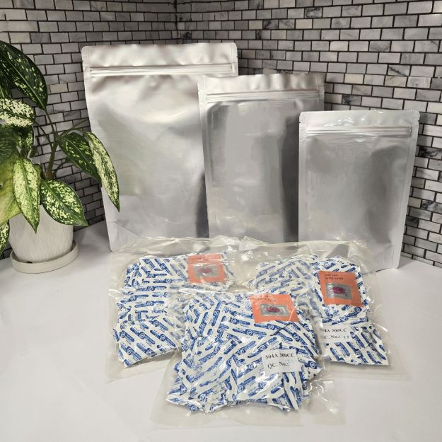 GUSSET BUNDLE with 150 OXYGEN ABSORBERS.
